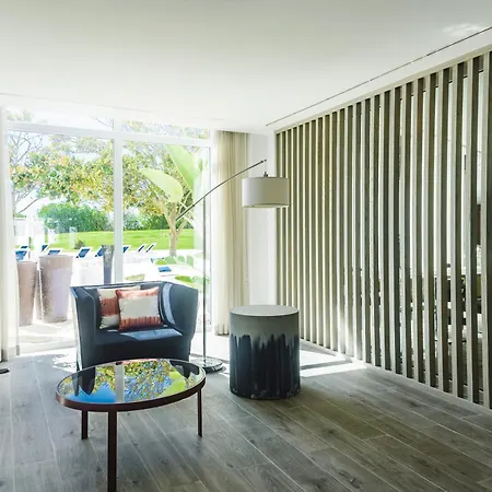 ホテル Mh Atlantico 4*