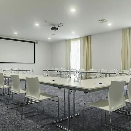 ホテル Mh Atlantico アトウギア・ダ・バレイア