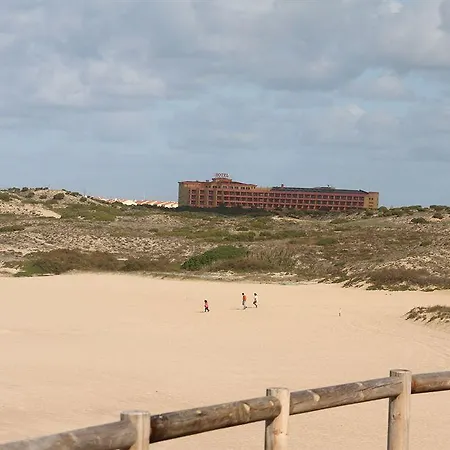 Mh Atlantico Otel Atouguia Da Baleia